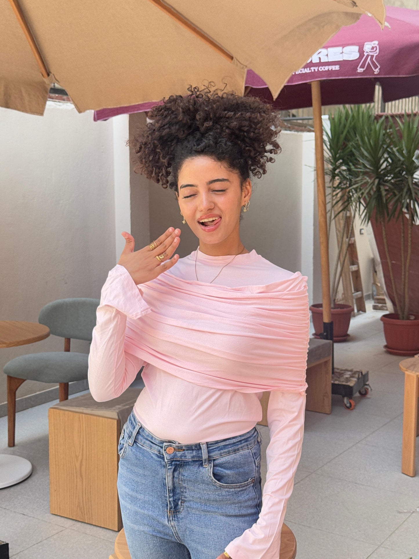 Attached offshoulder top