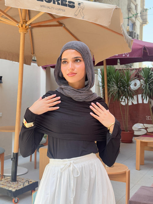 Attached offshoulder top