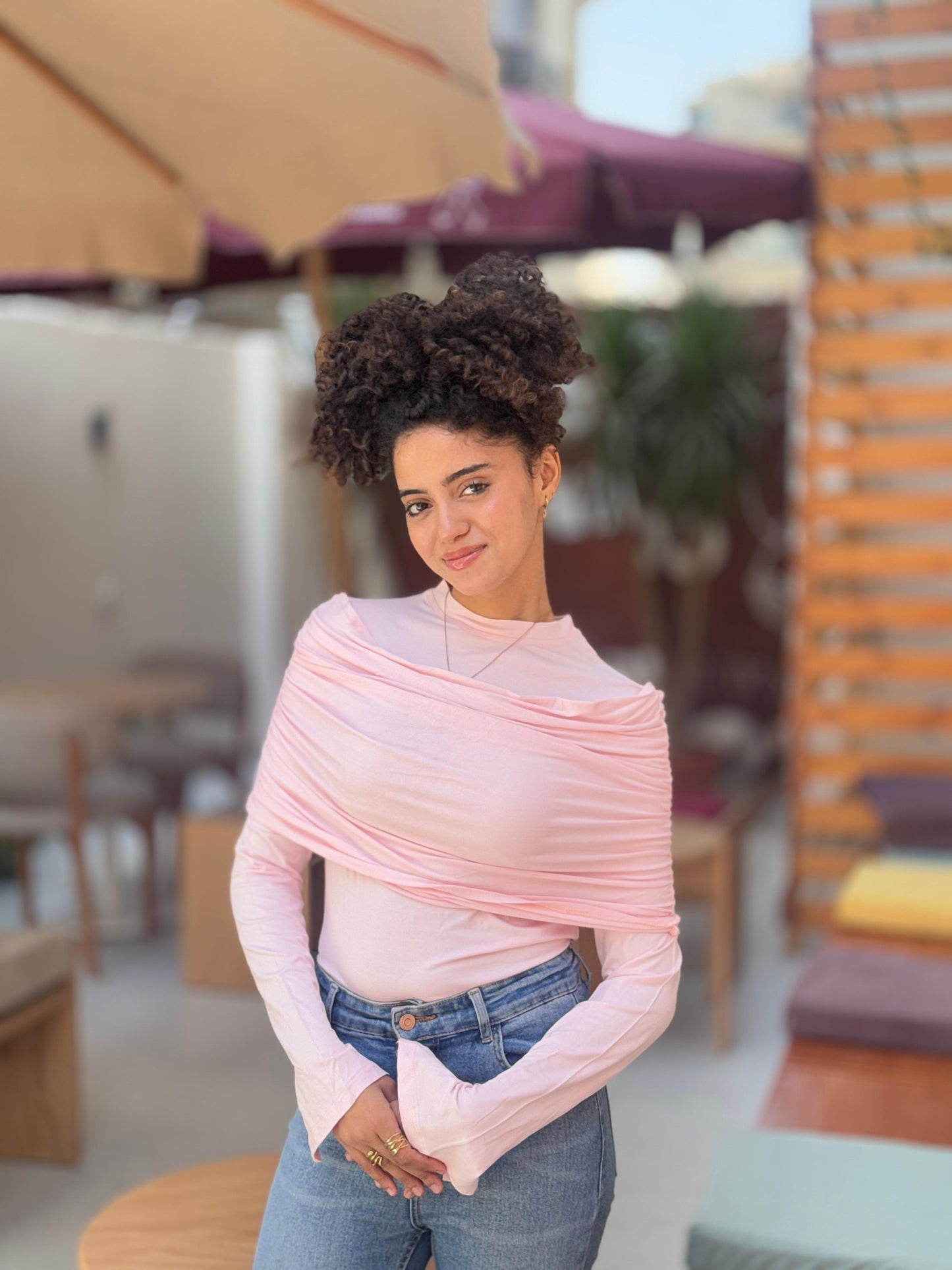 Attached offshoulder top